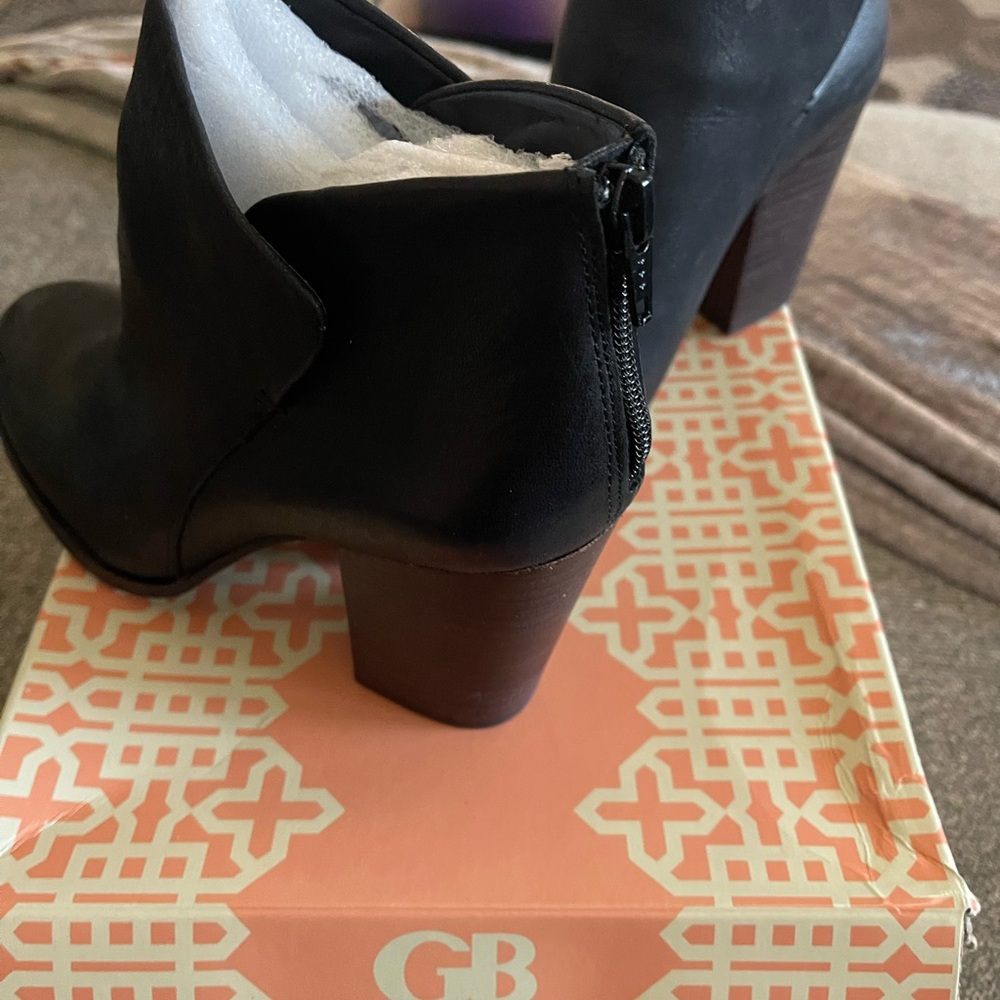 NEW Gianni Bini Leather Boots in Black in 8.5